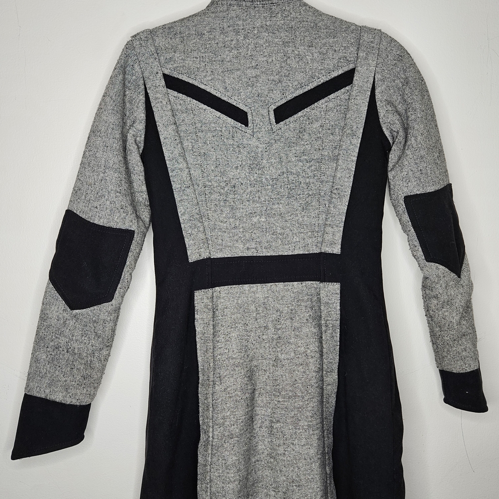 Stylish Gray and Black Women's Coat - Picture 3 of 3